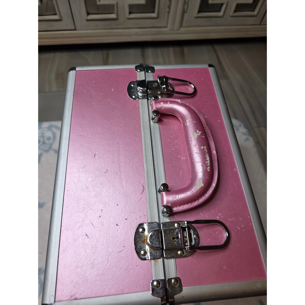 Caboodles Pink Aluminum Makeup Train Case Professional Vanity Storage Box 4 Tray - Picture 5 of 16